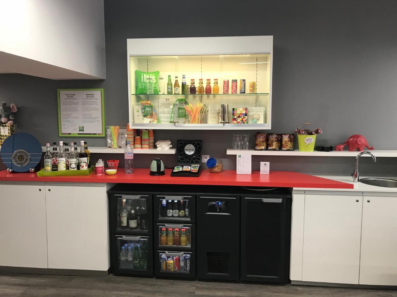 Ibis Styles Chambery Centre Gare Hotel Eksteriør billede