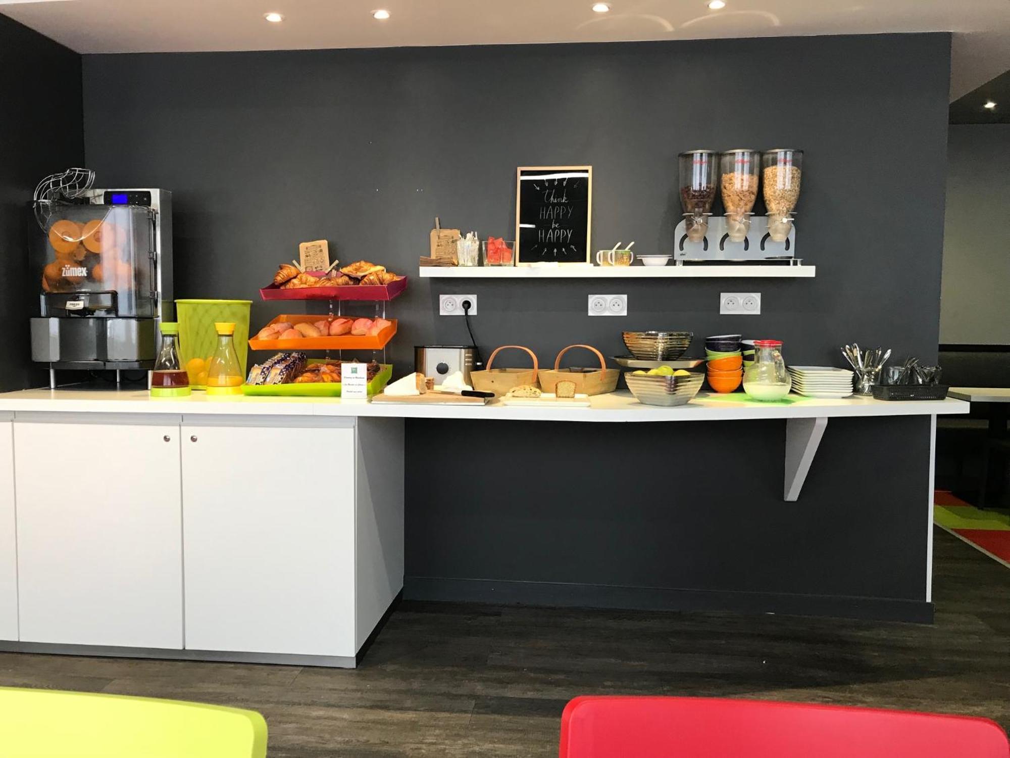 Ibis Styles Chambery Centre Gare Hotel Eksteriør billede